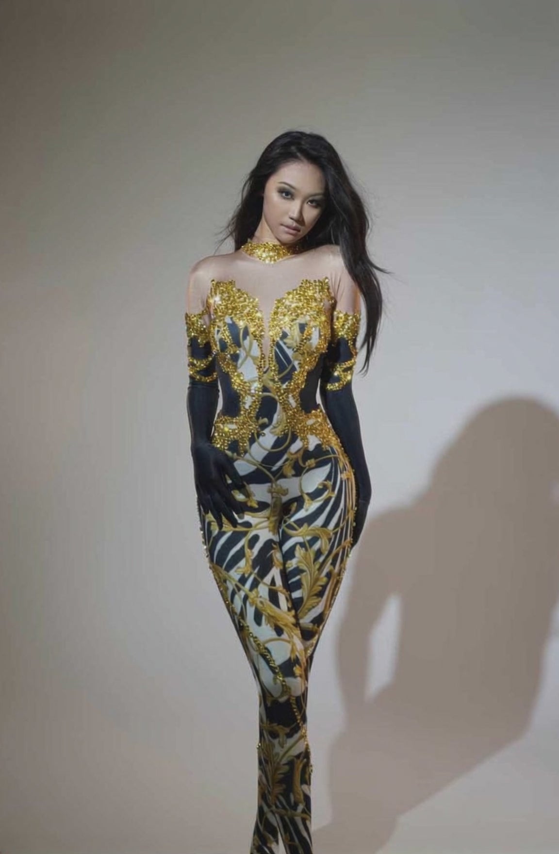 Комбинезон с высоким воротом и принтом «Медуза» и стразами